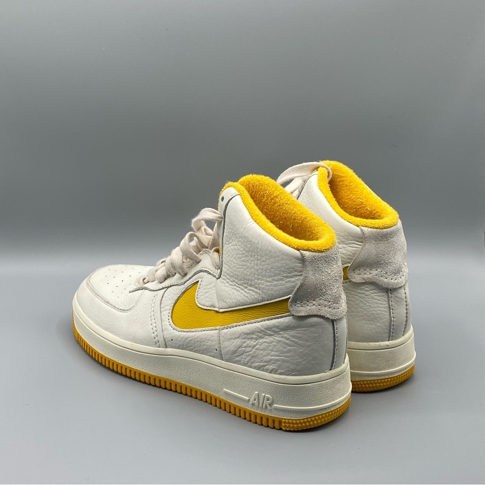 Nike Air Force 1 Sculpt Phantom/Yellow​ - Picture 2 of 4